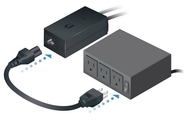 Подключите PoE адаптер к сети питания 220В