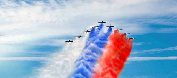 С наступающим Днем России!